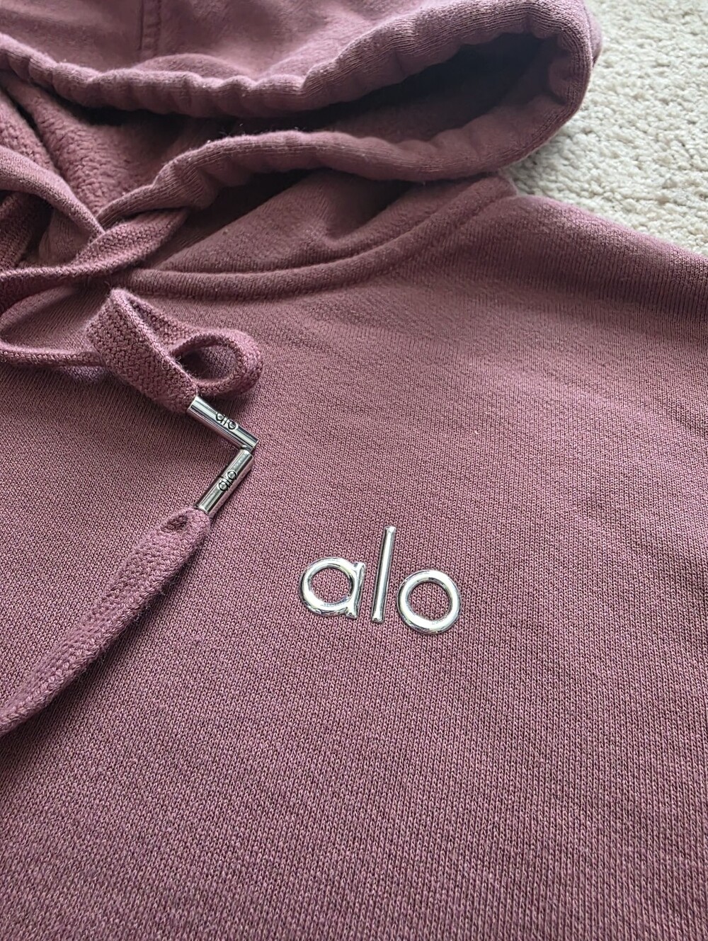 ALO Yoga Accolade SET Hoodie & Straigt Leg Sweatpants Burgundy Truffle Small - Picture 3 of 7